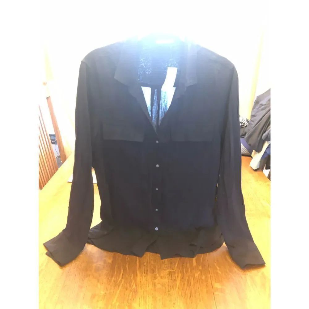 NWT Gap Women’s 100% Rayon Button-Down Blouse